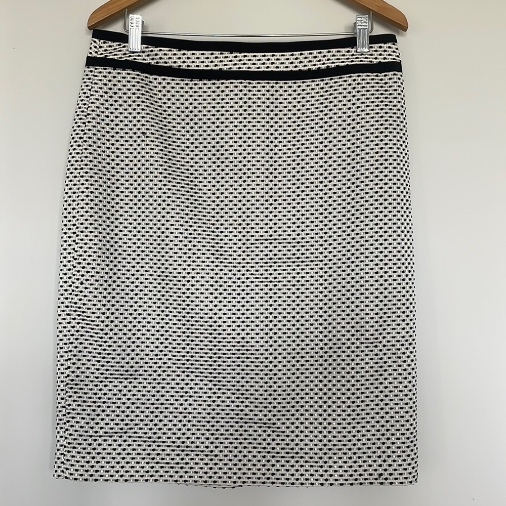 Calvin Klein Patterned Skirt Sz 10 EUC